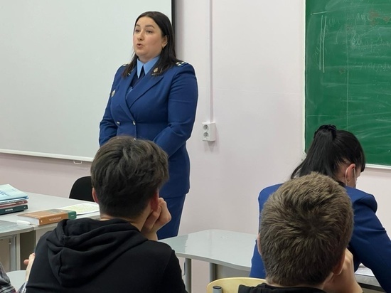 В Шурышкарском районе руководство школы заплатило за падение футбольных ворот на ученика