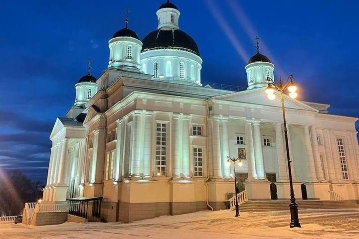 Двухкупольные храмы в Пензе