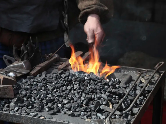 Трое камчатцев похитили почти тонну угля от кочегарки