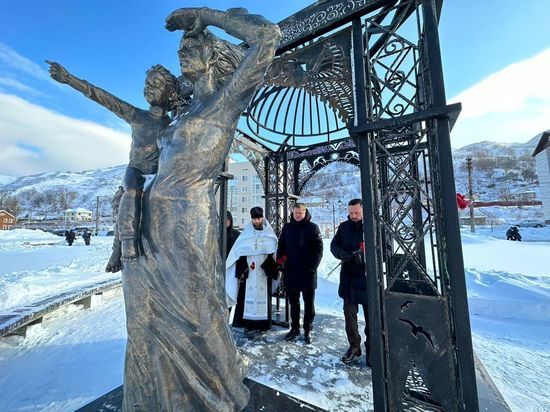 Память погибших в Беринговом море рыбаков почтили на Сахалине
