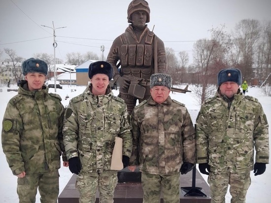Памятник спецназовцу Василию Потапову открыли в Усолье-Сибирском