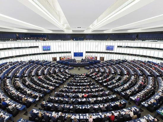 Европарламент принял резолюцию по «спецтрибуналу по Украине»