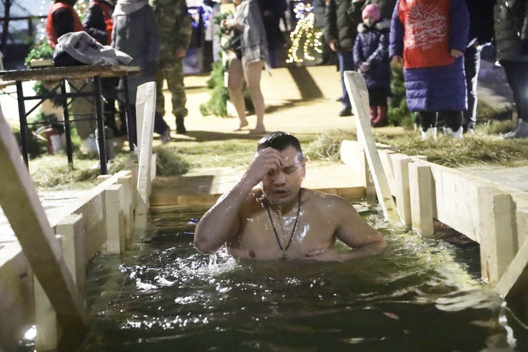 В Серпухове прошли Крещенские купания 