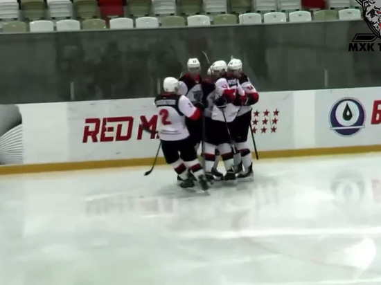 Молодёжный хоккейный клуб «Тамбов» победил в пятой игре подряд
