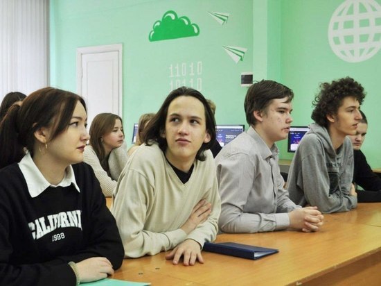 «Урок цифры» провели для школьников Серпухова