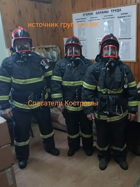Костромские спасатели получили 16 изолирующих противогазов «Омега»