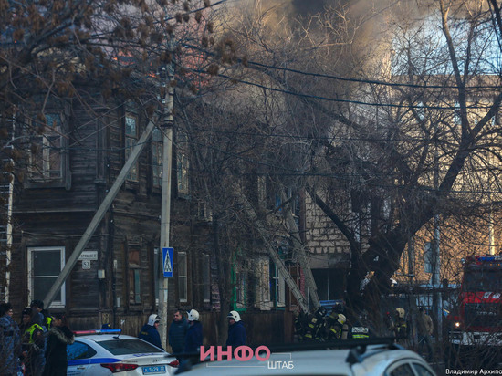 В Астрахани семья с шестью детьми осталась без жилья после пожара