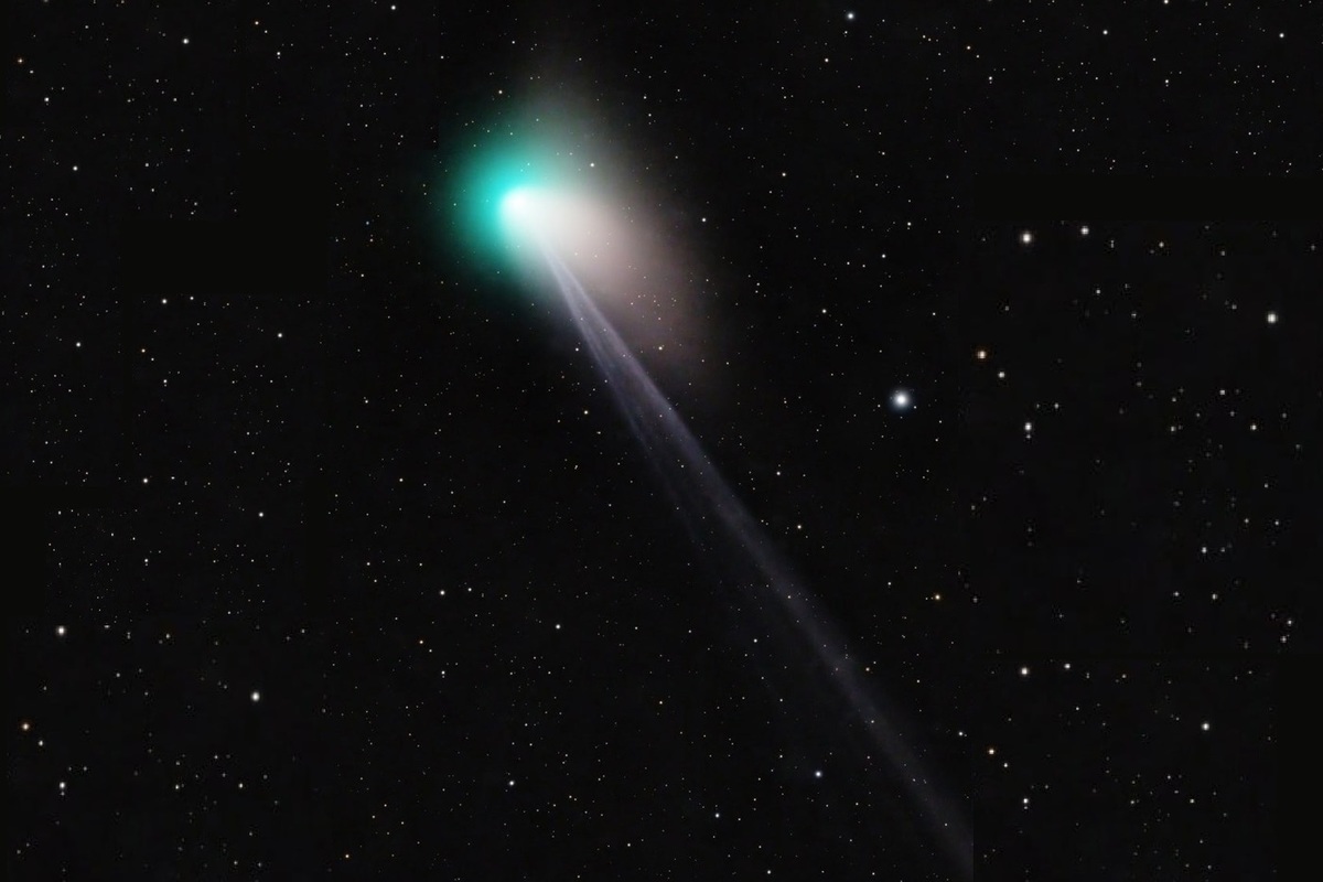 Комета будет видна. Комета c/2022 e3 (ZTF). Комета вблизи. Земля с кометой. В конце января Комета.