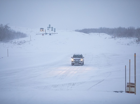 Проезд по этой зимней автодороге 20 января доступен только для грузовых и полноприводных автомобилей