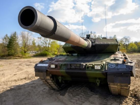 Ламбрехт запретила проверку танков перед встречей на базе Рамштайн