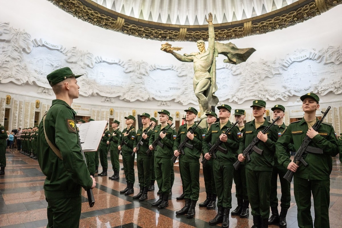 Присяга преображенского полка 2017