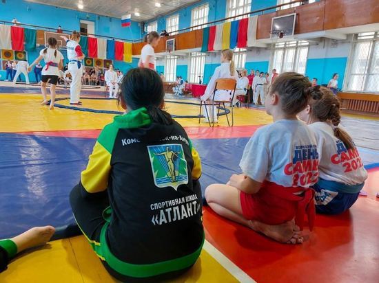 Школьница из Комсомольска-на-Амуре завоевала «золото» в соревнованиях по самбо
