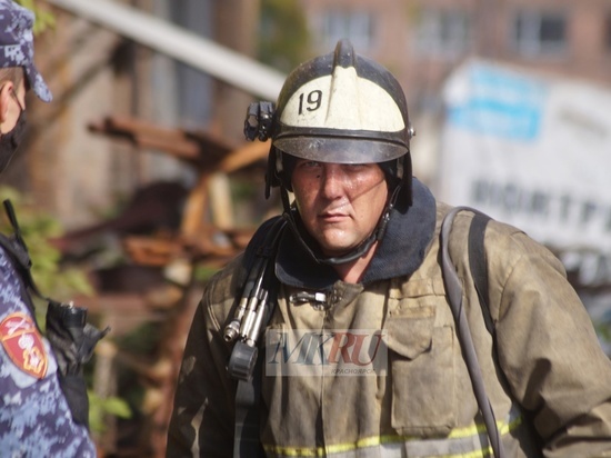 Охрана не пускала пожарных в горящий цех завода «Красцветмет» в Красноярске