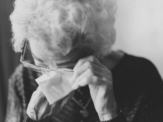 Псевдоэлектрик обманул 95-летнюю пенсионерку в Кемерове