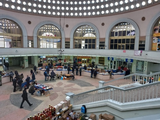 Наиболее весомая доля в реализации товаров и услуг в ДНР принадлежит малым и средним предприятиям