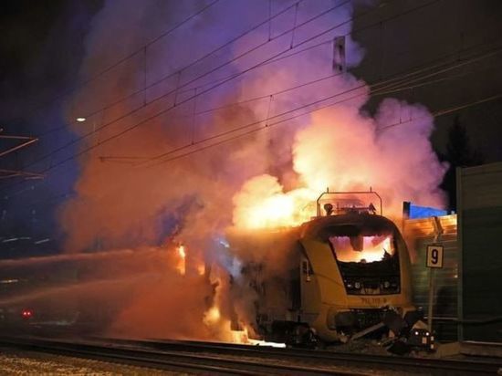 В Германии «поезд-призрак» уехал от пожарных и полиции