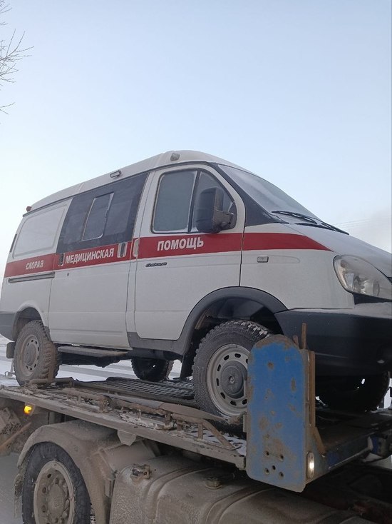 Аэропорт в Улан-Удэ получил новый автомобиль скорой помощи