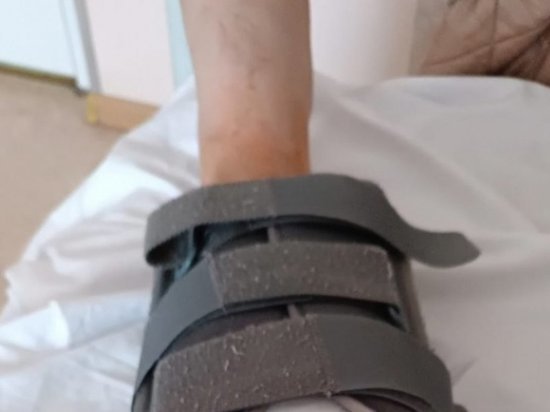 В Новосибирске мужчине сломали ногу во время дорожного конфликта