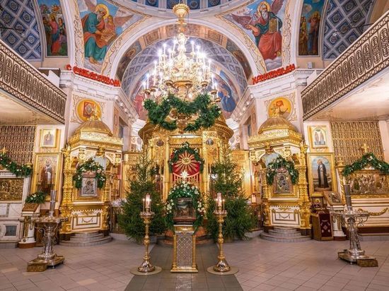 Росписи планируют отреставрировать в самом большом соборе Псково-Печерского монастыря