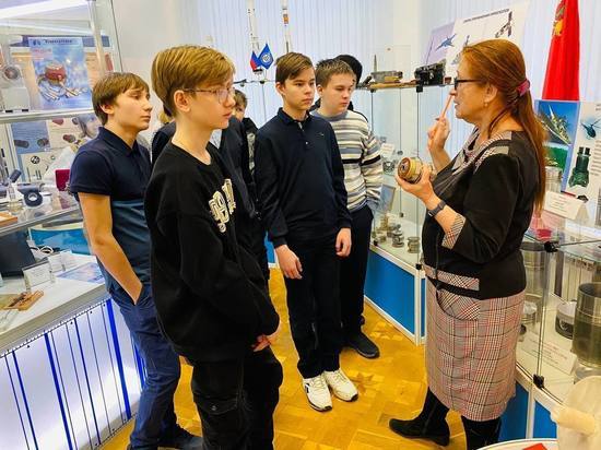 Школьники Серпухова посетили завод «Металлист»