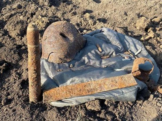  В Ростовской области поисковики нашли каску бойца Красной армии и гильзы немецкого оружия