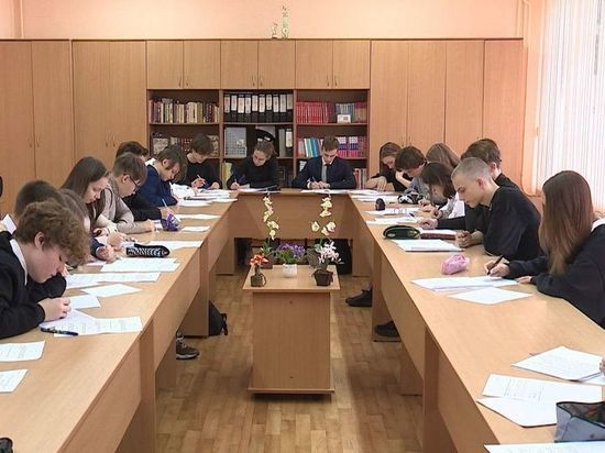 900 брянских школьников проходят региональный тур Всероссийской олимпиады