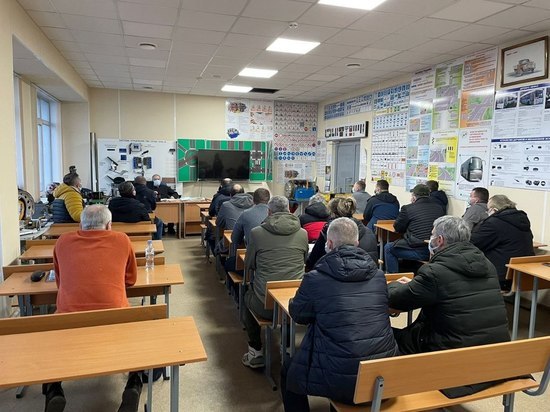 В Петербурге стартовал новый курс обучения водителей автобусов