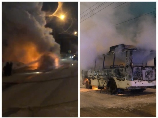 В Новосибирске на Сибиряков-Гвардейцев сгорел пассажирский автобус