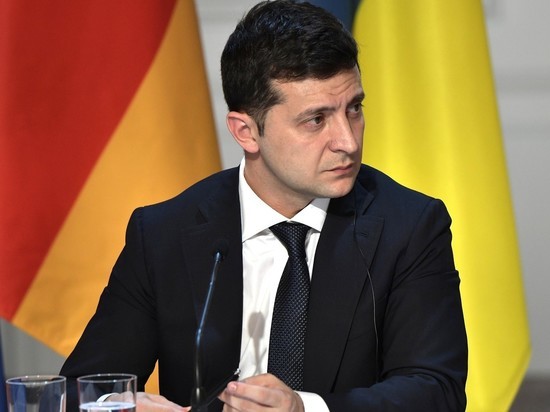 Зеленский заявил о масштабных кадровых перестановках в структурах власти Украины