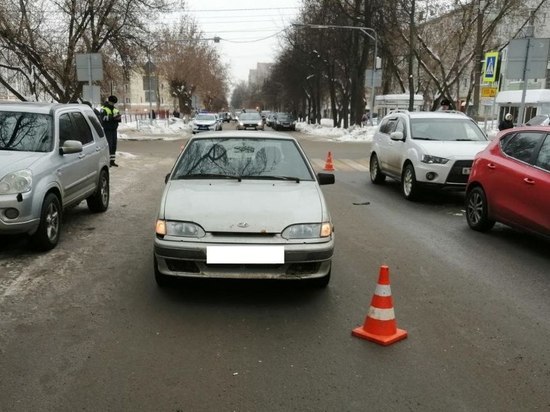В Кирове 72-летний мужчина сбил пенсионерку рядом с пешеходным переходом