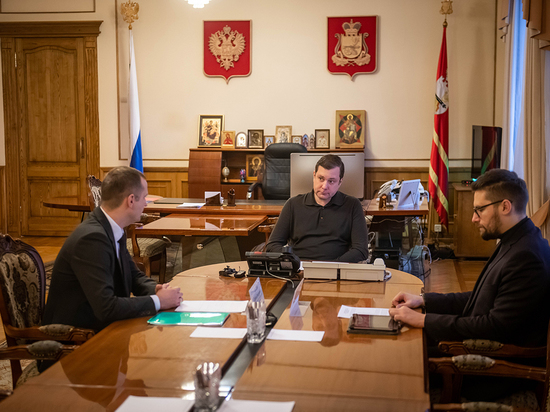Дeпутат ГД Сeргeй Лeонов обсудил с губeрнатором Смолeнской области вопросы взаимодeйствия