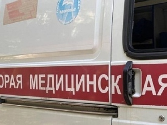В Барнауле трамвай столкнулся с легковушкой