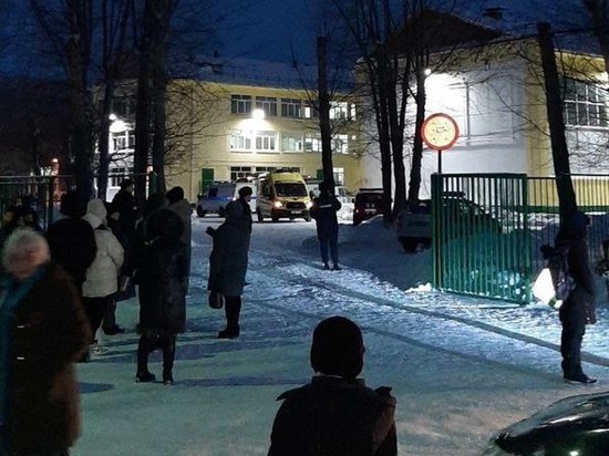Школу №15 в Ачинске эвакуировали из-за сообщения о минировании