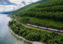 На вопросы о  работе железнодорожного транспорта в эфире радио «Рок Арсенал» отвечают эксперты Свердловской железной дороги
