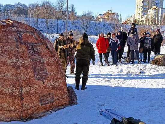 В тамбовском парке «Дружба» учили выживать в зимнем лесу