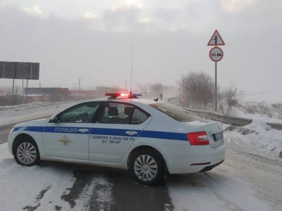 Участок дороги Невельск — Томари — аэропорт Шахтерск закрыли из-за метели