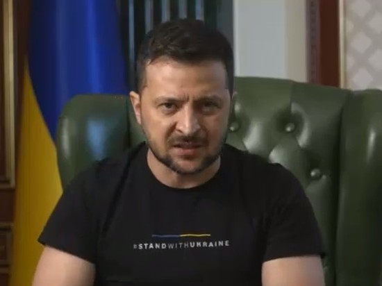 Зеленский рассказал о переговорах с Макроном о завершении конфликта на Украине