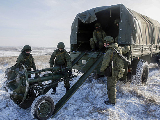 Военные выполнили боевую стрельбу из минометов на Сахалине