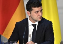 Президент Украины Владимир Зеленский заявил, что украинские чиновники, которые ранее были уволены, лишились своих должностей в рамках «очередных кадровых решений»