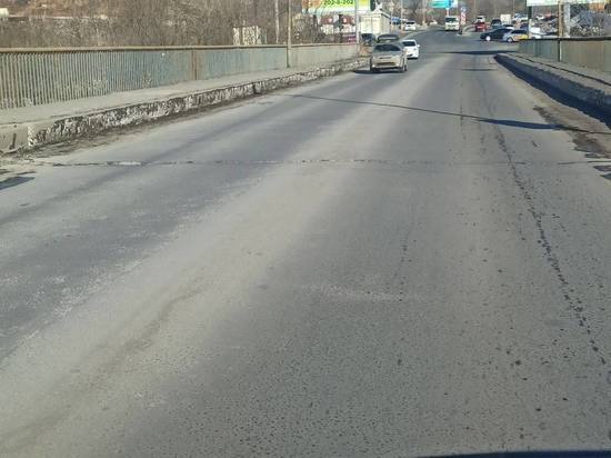Из-за аномальных морозов в Приморье на Рудневском мосту разошлись деформационные швы