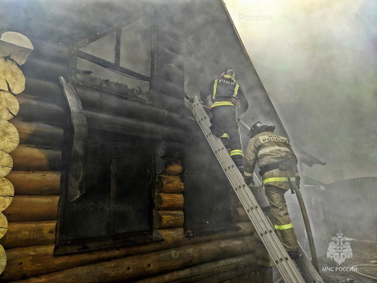 В Вяземском районе горел дом в деревне Горельково