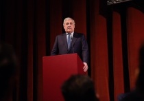 Антонио Таяни, глава Министерства иностранных дел Италии, сообщил изданию La Stampa, что Европе на сегодняшний день не хватает своей внешней политики, из-за чего ЕС следует по курсу США