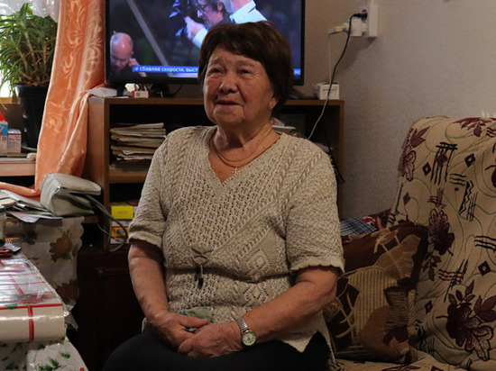 В Белой Холунице 86-летняя пенсионерка отдала все накопленные деньги бойцам СВО