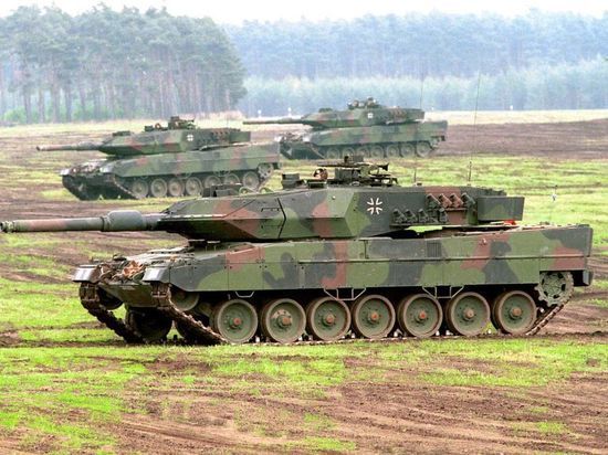Правительство Германии отказалось назвать страны, которые готовы передать Украине танки