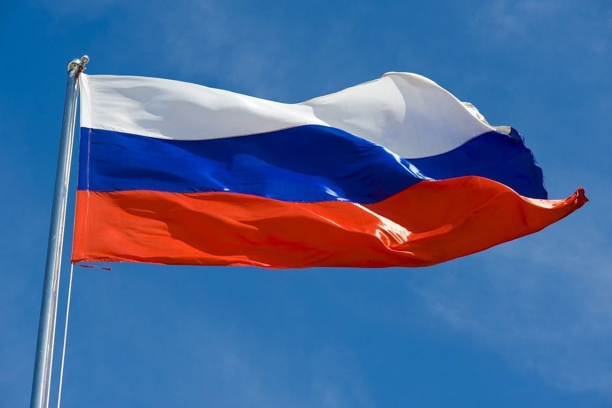 Сербские болельщики пронесли на матч Джокович – Рублев флаги России с гербом и Путиным