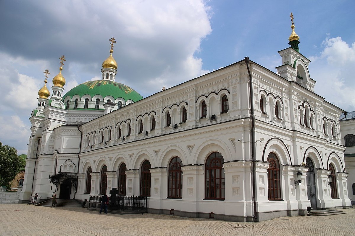 Radicals defiled the church in the Kiev-Pechersk Lavra with a wild concert