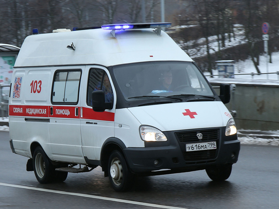 Автомобиль сбил группу пешеходов на севере Москвы