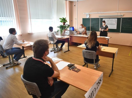 Выпускникам российских школ за рубежом зачтут оценки по аттестату