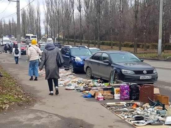 Липчане не хотят переносить блошиный рынок в сквер Маркова