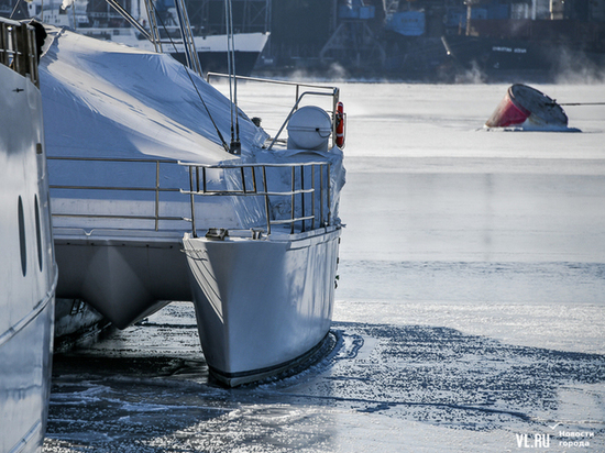 Вслед за бухтами Золотой Рог и Босфор Восточный замерзают заливы во Владивостоке